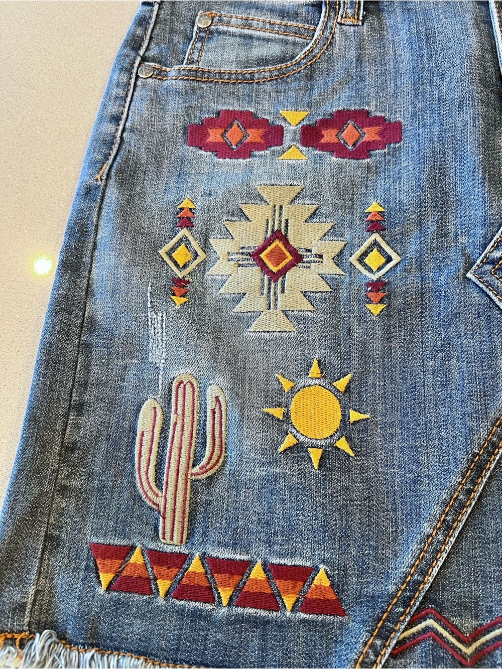 Stetson Embroidered Denim Mini Skirt Southwest Cactus Motif Western Boho Sz 6 - Picture 6 of 12